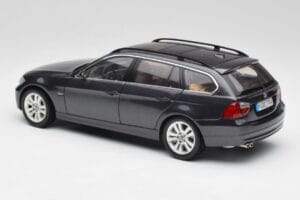 BMW 330i E91 Touring Dunkelgrau Kyosho 1:18 80430394360 Metall – Bild 7 von 8