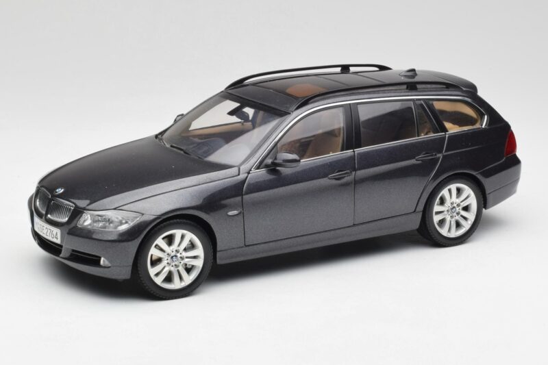 BMW 330i E91 Touring Dunkelgrau Kyosho 1:18 80430394360 Metall