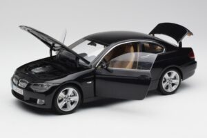 BMW 3 E92 Coupe Schwarz Kyosho 1:18 80430407222 Metall – Bild 2 von 8