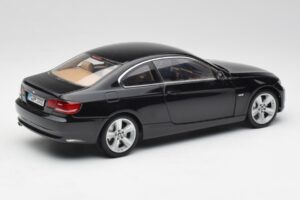 BMW 3 E92 Coupe Schwarz Kyosho 1:18 80430407222 Metall – Bild 3 von 8