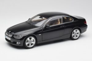 BMW 3 E92 Coupe Schwarz Kyosho 1:18 80430407222 Metall