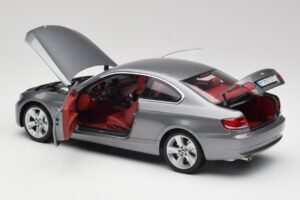 BMW 330i E92 Coupe Grau Metallic Kyosho 1:18 80430407220 Metall – Bild 5 von 8
