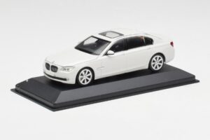 BMW 750Li F02 Weiss Minichamps 1:43 80420445201 Metall – Bild 2 von 5