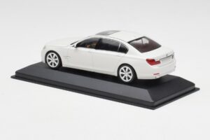 BMW 750Li F02 Weiss Minichamps 1:43 80420445201 Metall – Bild 3 von 5