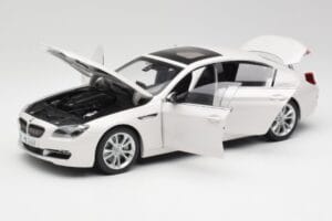 BMW 6 F06 Gran Coupe Mineral Weiss Paragon 1:18 80432218741 Metall – Bild 2 von 8