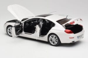 BMW 6 F06 Gran Coupe Mineral Weiss Paragon 1:18 80432218741 Metall – Bild 5 von 8