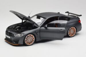 BMW M4 F82 GTS Frozen Grau Minichamps 1:18 80432411555 Metall – Bild 2 von 8