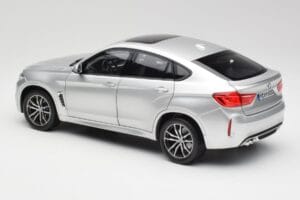 BMW X6 M F86 Silber Norev 1:18 183200 Metall – Bild 7 von 8