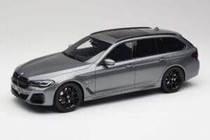 BMW G61 530e M Sport Touring Mineral Grau GT Spirit 1:18 GT485 Resin