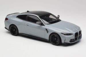 BMW M4 G82 Brooklyn Grau Minichamps 1:18 155020124 Metall – Bild 4 von 6