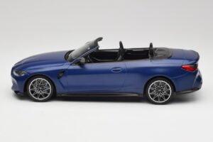 BMW M4 G82 Cabriolet Frozen Portimao Blue Minichamps 1:18 155021030 Metall – Bild 3 von 6