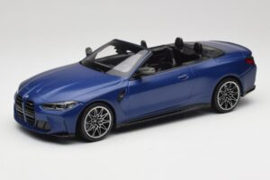BMW M4 G82 Cabriolet Frozen Portimao Blue Minichamps 1:18 155021030 Metall