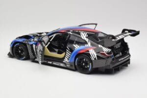 BMW M4 GT3 G82 #1 Test Version 2021 Minichamps 1:18 113222003 Metall – Bild 5 von 8