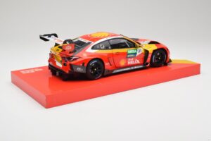 BMW M4 GT3 G82 #31 S. van der Linde Team Schubert DTM Champion 2022 Minichamps 1:18 113222331 Metall – Bild 3 von 8