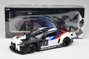 BMW M4 GT3 Presentation Car 2021 Minichamps 1:18 155212000 Metall – Bild 6 von 6