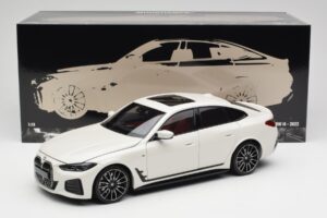 BMW i4 M50 G26 Alpine White Minichamps 1:18 110023011 Metall – Bild 8 von 8