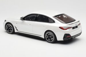 BMW i4 M50 G26 Mineral Weiss Metallic Otto 1:18 OT1074 Resin – Bild 5 von 6