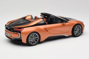 BMW i8 Roadster E-Kupfer Minichamps 1:18 80432454784 Metall – Bild 2 von 6