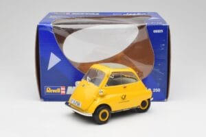 BMW Isetta 250 Deutsche Bundespost Revell 1:18 925 Metall – Bild 8 von 8