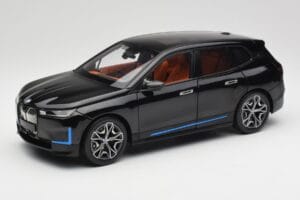 BMW iX Sapphire Black Minichamps 1:18 110023101 Metall