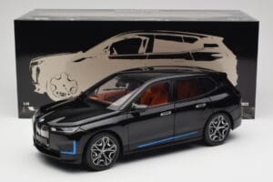 BMW iX Sapphire Black Minichamps 1:18 110023101 Metall – Bild 8 von 8
