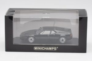 BMW M1 Schwarz Minichamps 1:43 940025021 Metall – Bild 4 von 4