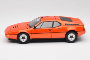 BMW M1 Orange Minichamps 1:18 80432411549 Metall – Bild 4 von 8