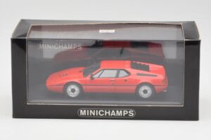 BMW M1 Rot Minichamps 1:43 430025022 Metall – Bild 4 von 4