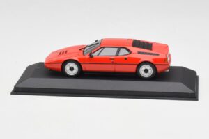 BMW M1 Rot Minichamps 1:43 430025022 Metall