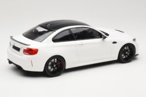 BMW M2 CS F87 Weiss mit schwarzen Felgen Minichamps 1:18 155021025 Metall – Bild 2 von 6