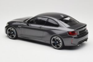BMW M2 F87 Grey Metallic Minichamps 1:18 155026102 Metall – Bild 5 von 6