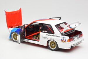 BMW M3 E30 #46 R. Ravaglia / E. Pirro WTCC Calder Park 1987 Minichamps 1:18 180872046-O Metall – Bild 5 von 8