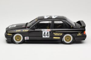 BMW M3 E30 JPS Team BMW #44 J. Richards / T. Longhurst Class Winners Bathurst 1000 1987 Minichamps 1:18 155872044 Metall – Bild 3 von 6