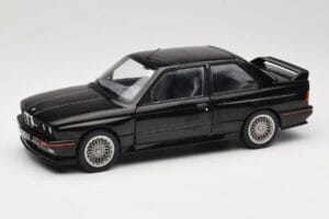 BMW M3 E30 Sport Evo Schwarz Solido 1:18 S1801501 Metall