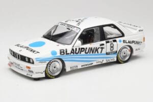 BMW M3 E30 Team Schnitzer #8 O. Manthey DTM 1988 Minichamps 1:18 155882008 Metall