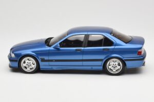 BMW M3 E36 Limousine Blau Otto 1:18 OT1082 Resin – Bild 3 von 6