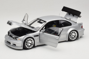 BMW M3 E46 GTR Street Silber Minichamps 1:18 100012100 Metall – Bild 2 von 8