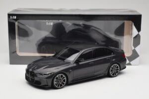 BMW M3 G80 Schwarz Metallic Minichamps 1:18 155020202 Metall – Bild 6 von 6