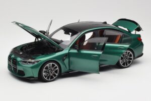 BMW M3 G80 Isle of Man Green Minichamps 1:18 113020203 Metall – Bild 2 von 8