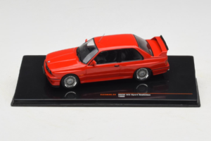 BMW M3 E30 Sport Evolution Rot IXO 1:43 CLC583N Metall
