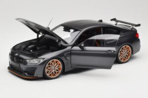 BMW M4 F82 GTS Mineral Grey Metallic Minichamps 1:18 110025222 Metall – Bild 2 von 8