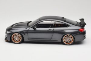 BMW M4 F82 GTS Mineral Grey Metallic Minichamps 1:18 110025222 Metall – Bild 4 von 8