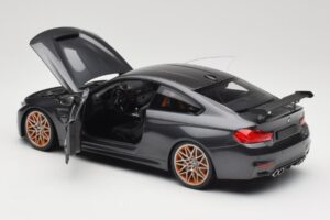 BMW M4 F82 GTS Mineral Grey Metallic Minichamps 1:18 110025222 Metall – Bild 5 von 8