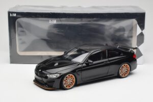 BMW M4 F82 GTS Sapphire Black Metallic Minichamps 1:18 110025220 Metall – Bild 8 von 8