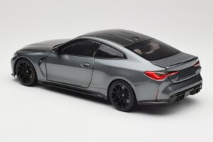 BMW M4 G82 Grau Metallic Minichamps 1:18 113020124 Metall – Bild 5 von 8