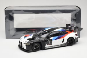 BMW M4 G82 GT3 Presentation 2021 Minichamps 1:18 80435A5D002 Metall – Bild 8 von 8