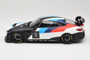 BMW M4 G82 GT4 #1 Presentation 2022 Otto 1:18 OT1228 Resin – Bild 3 von 6