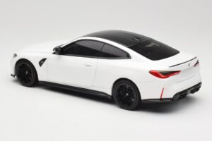 BMW M4 G82 Weiss Minichamps 1:18 155020122 Metall – Bild 5 von 6