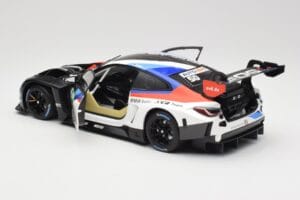 BMW M4 GT3 Ceccato Racing #50 T. Glock DTM Imola 2022 Minichamps 1:18 113222050 Metall – Bild 5 von 8