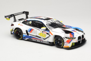 BMW M4 GT3 #46 V. Rossi / A. Farfus / M. Martin Team WRT 12 Hours of Bathurst 2023 Minichamps 1:18 113232146 Metall – Bild 6 von 8
